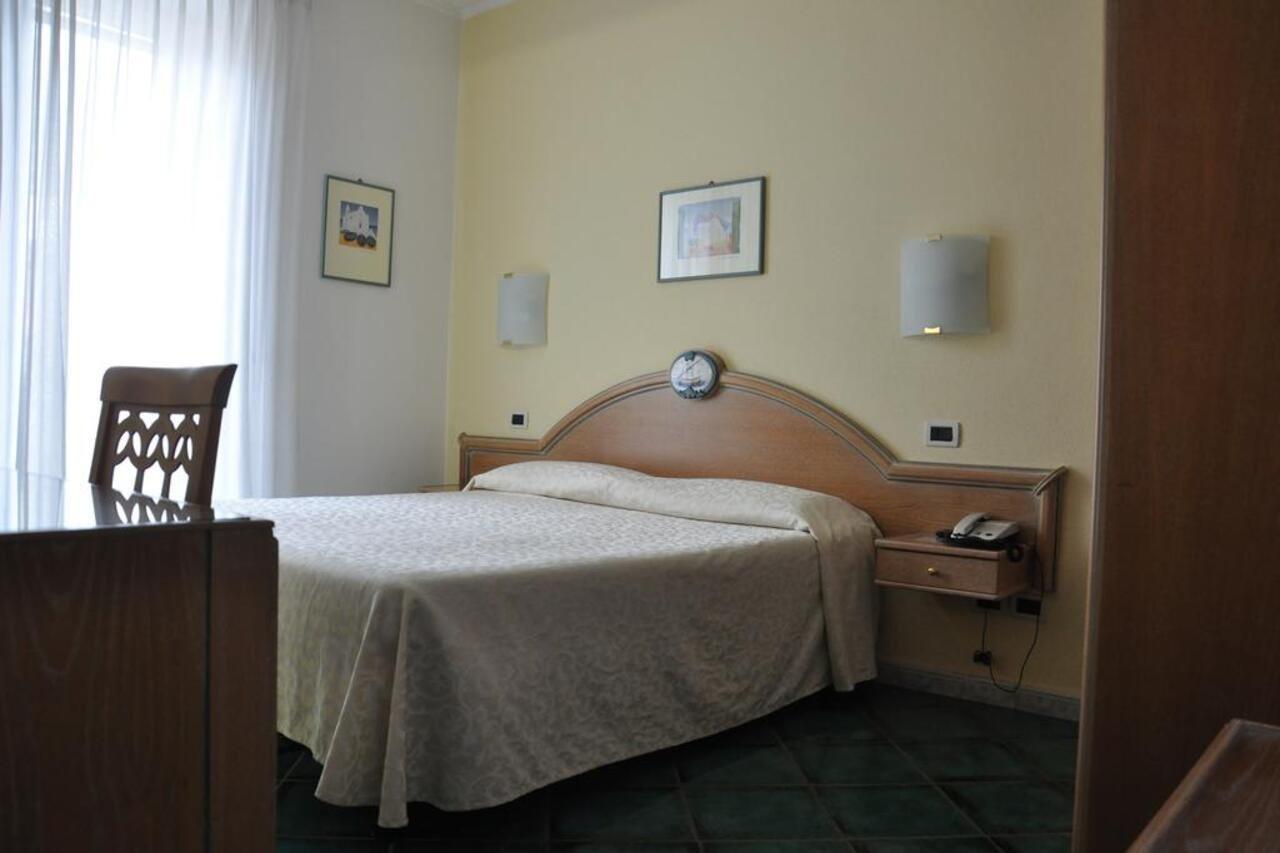 Hotel La Marticana 伊斯基亚 外观 照片
