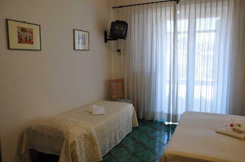 Hotel La Marticana 伊斯基亚 外观 照片