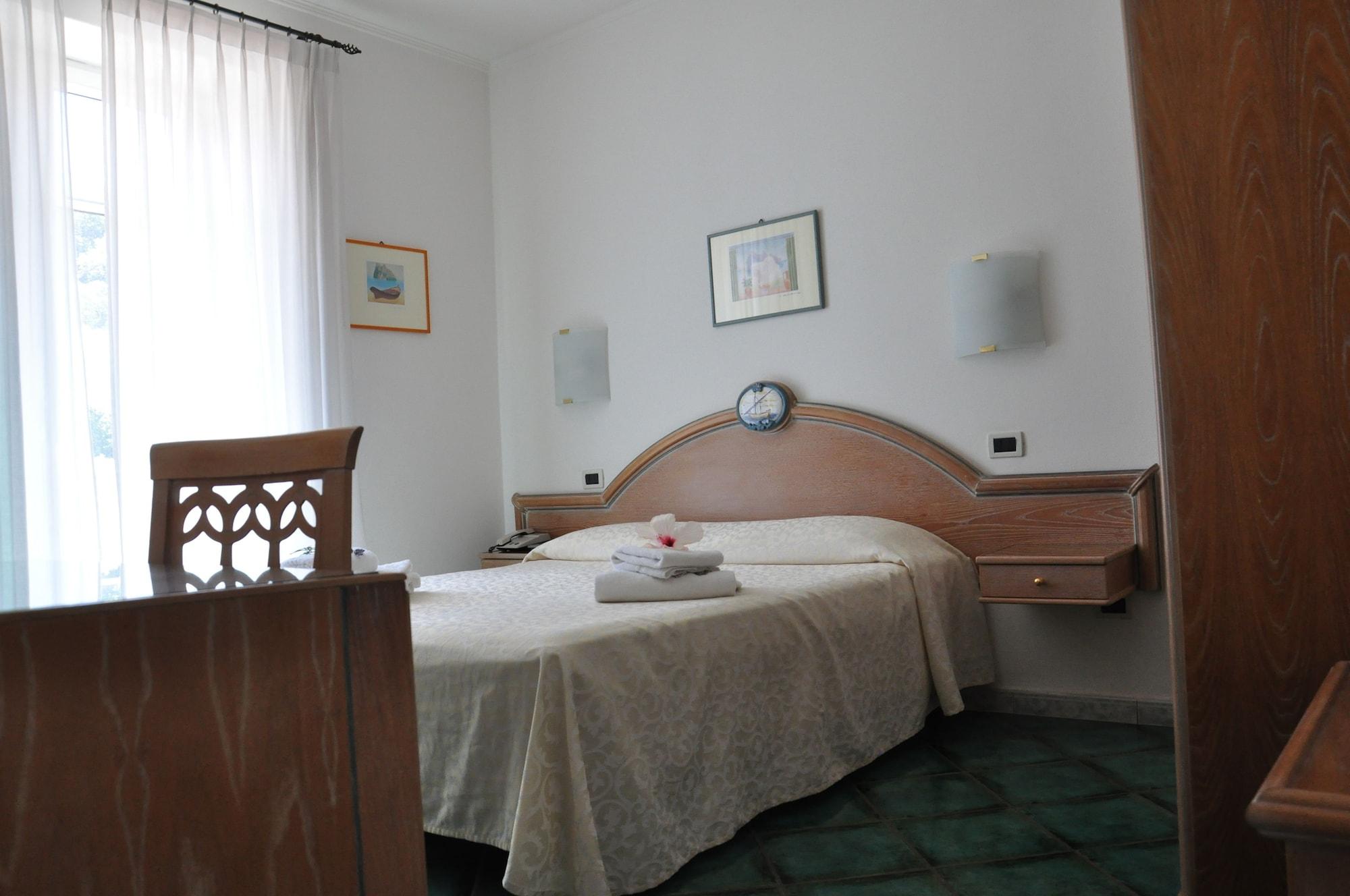 Hotel La Marticana 伊斯基亚 外观 照片