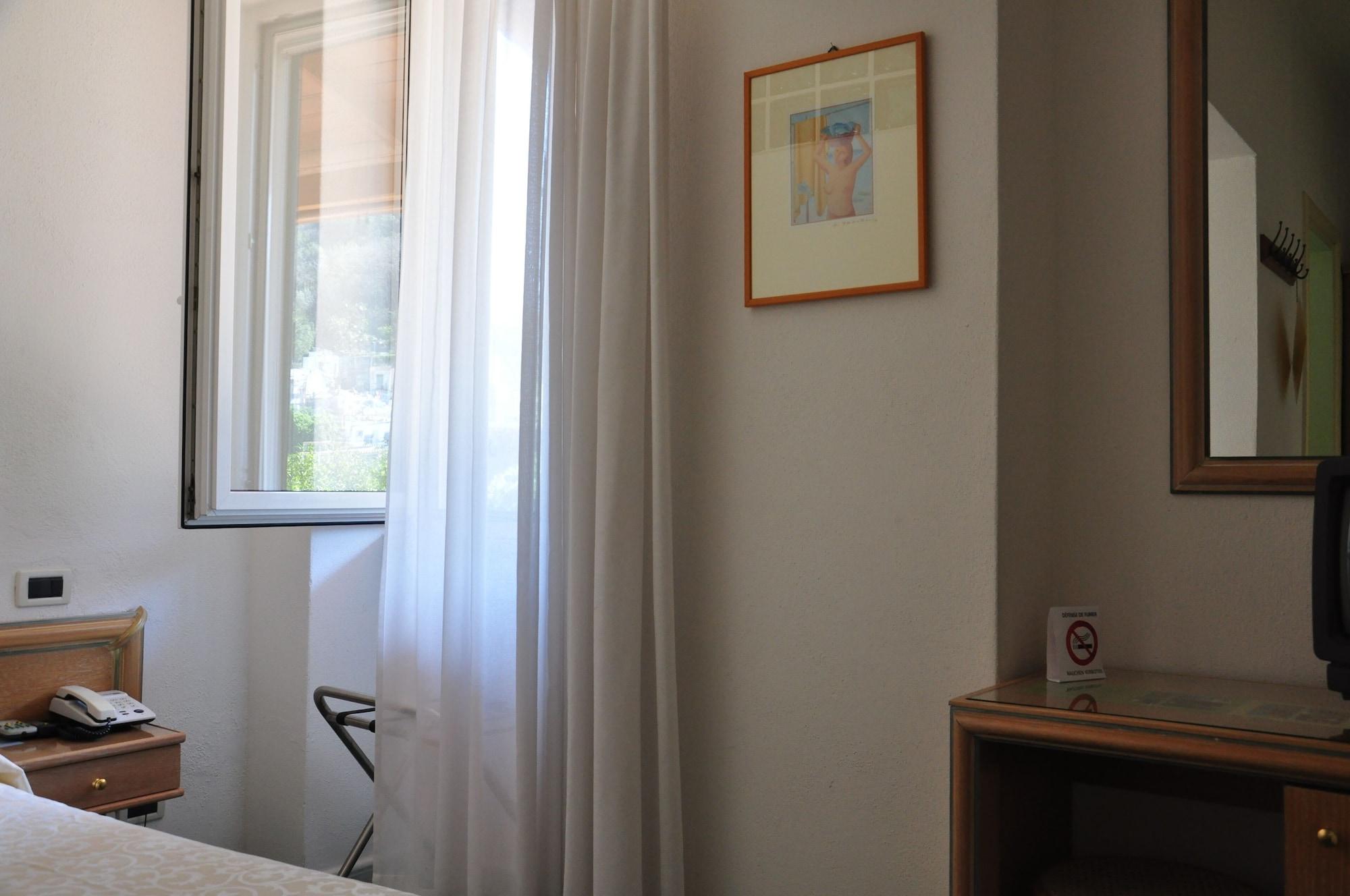 Hotel La Marticana 伊斯基亚 外观 照片