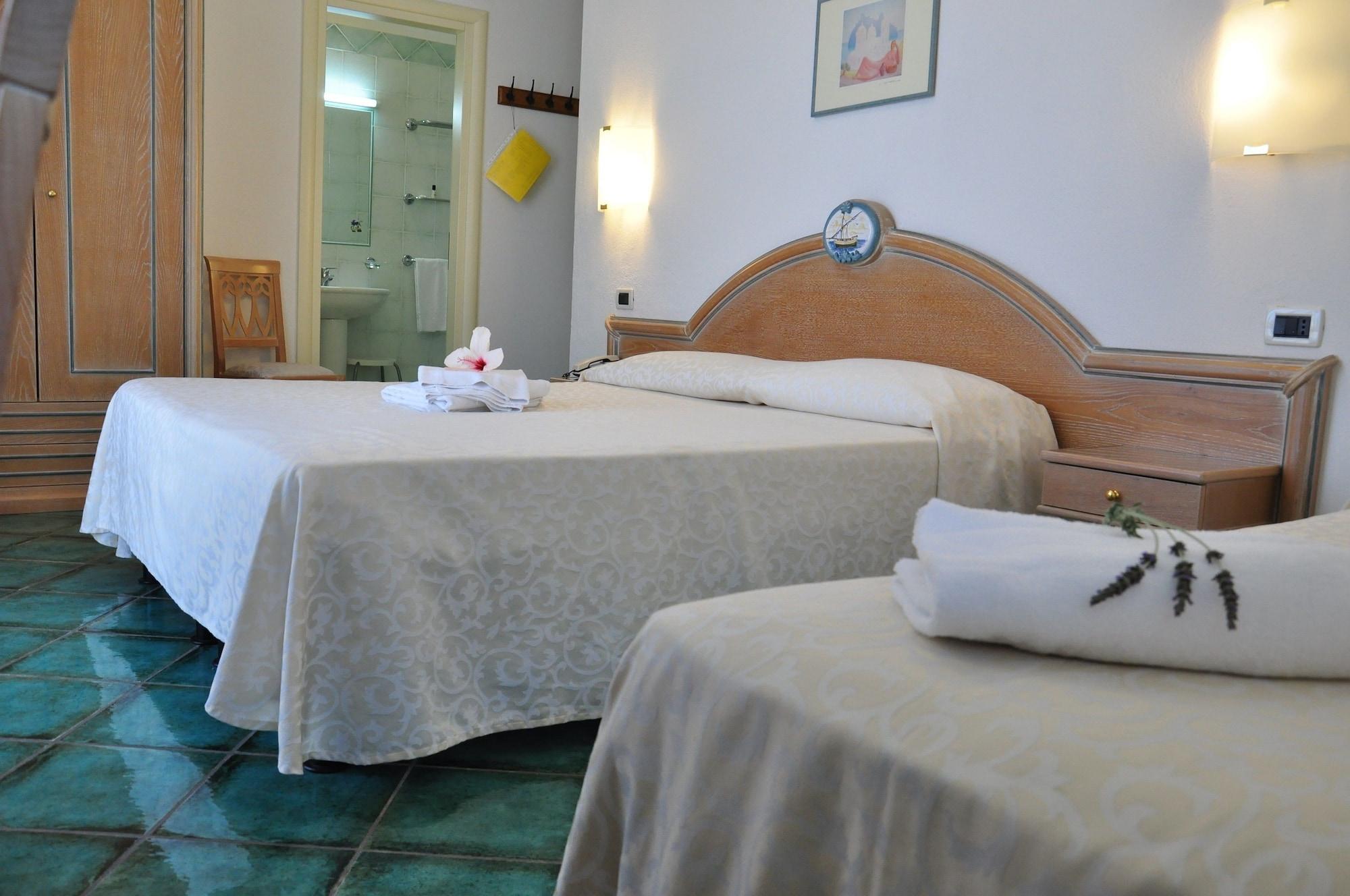 Hotel La Marticana 伊斯基亚 外观 照片
