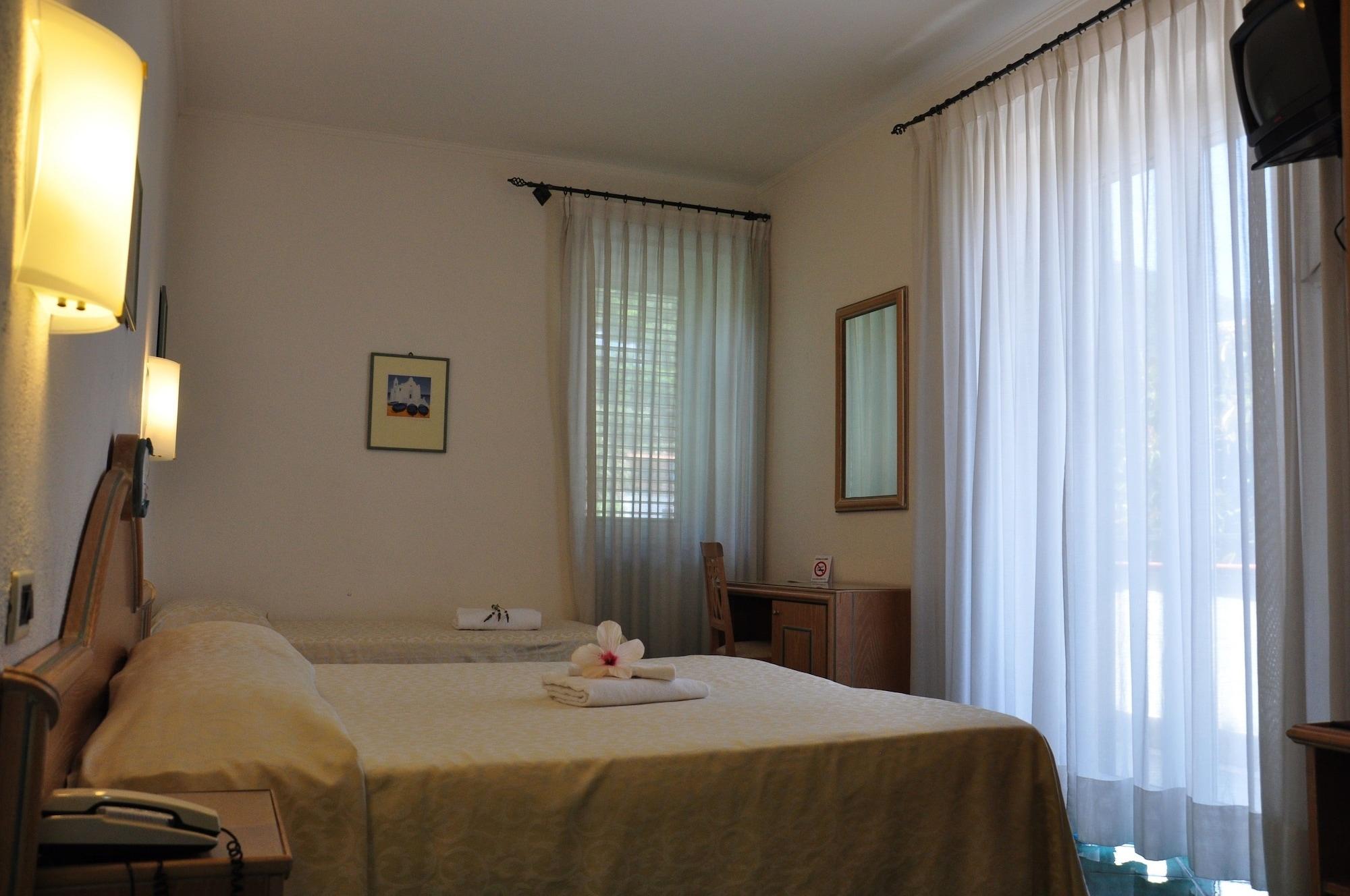 Hotel La Marticana 伊斯基亚 外观 照片