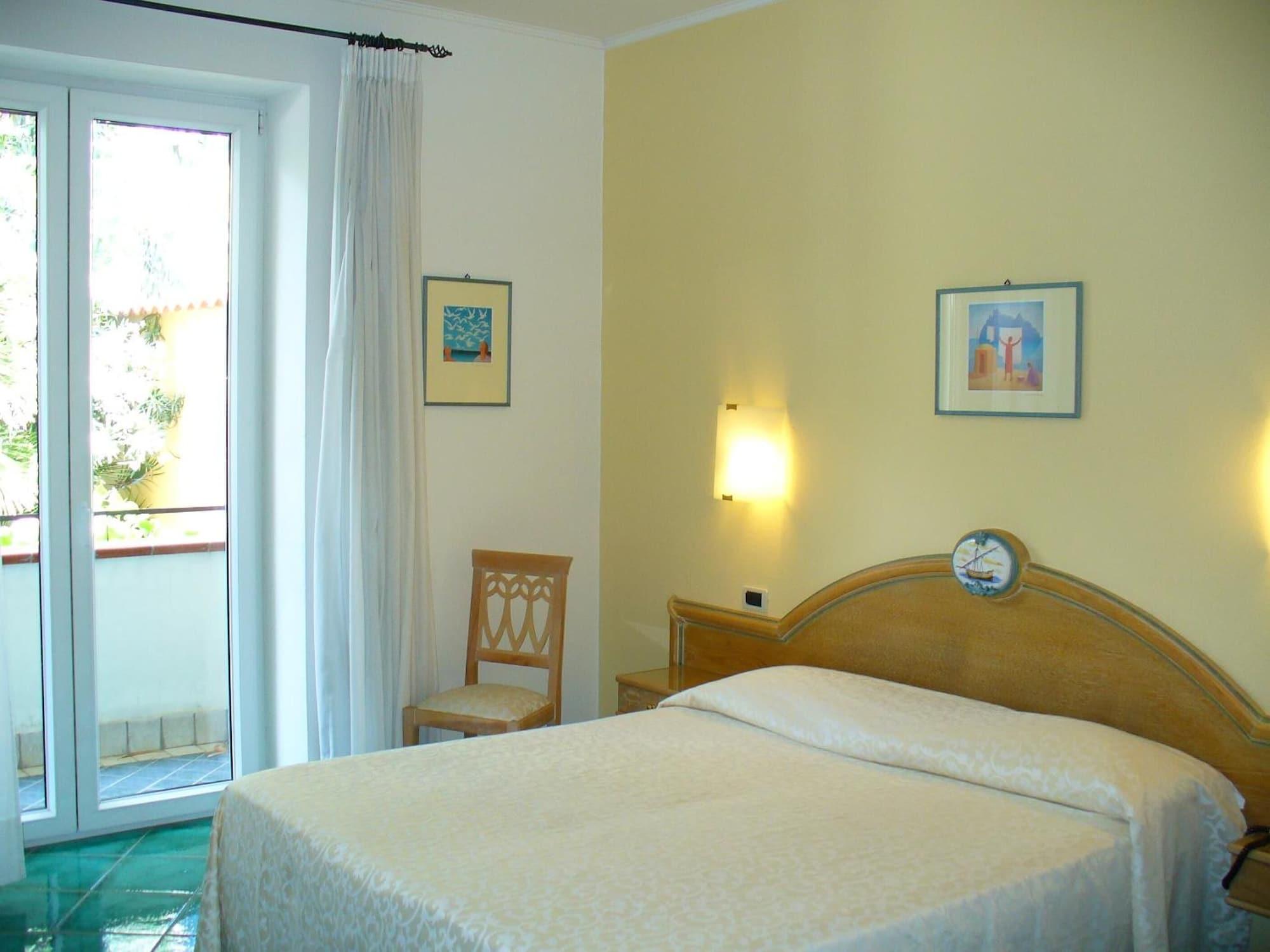 Hotel La Marticana 伊斯基亚 外观 照片