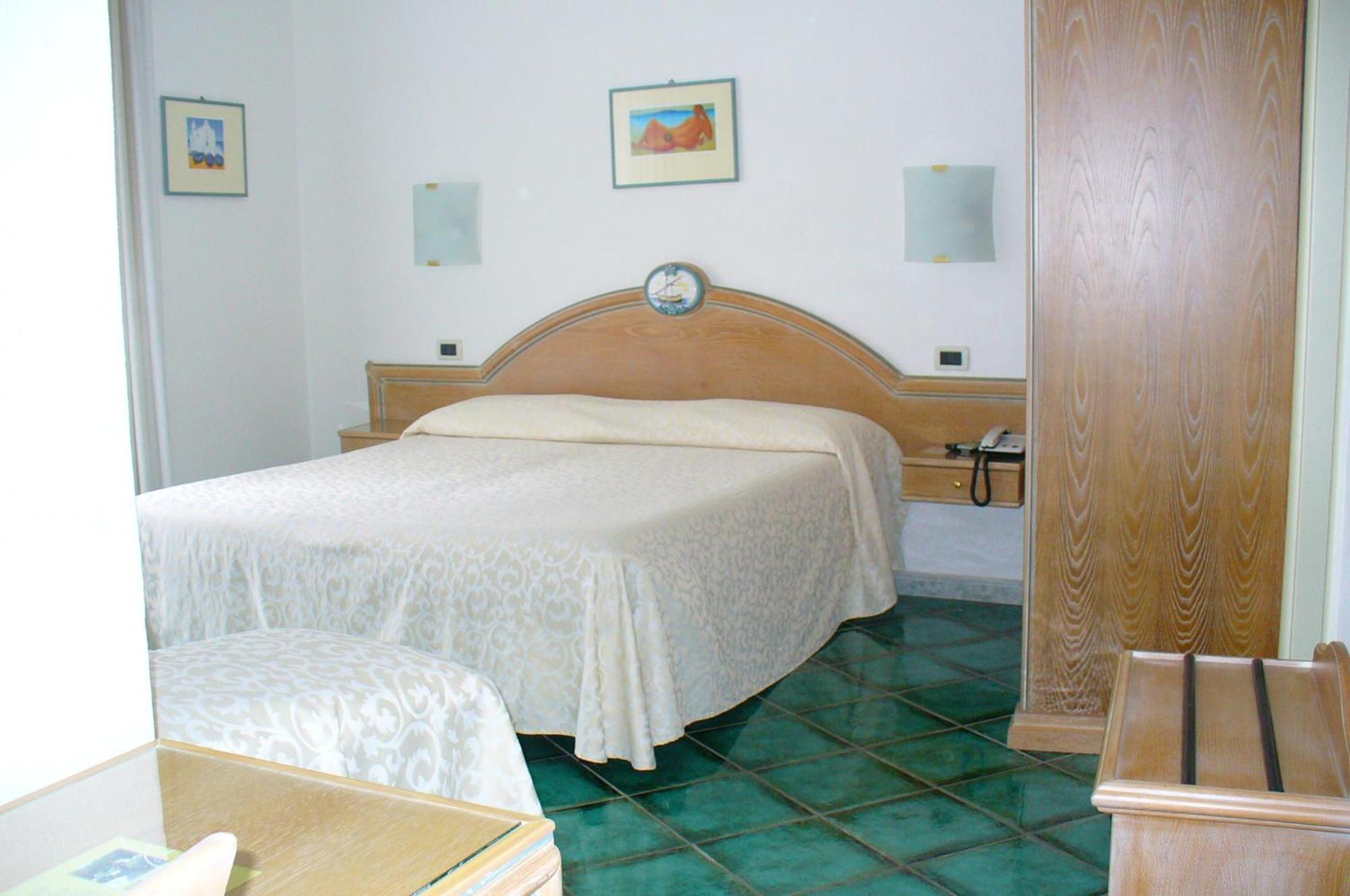 Hotel La Marticana 伊斯基亚 外观 照片