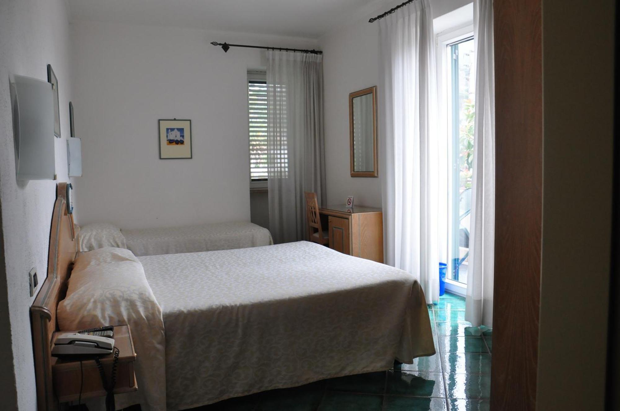 Hotel La Marticana 伊斯基亚 外观 照片